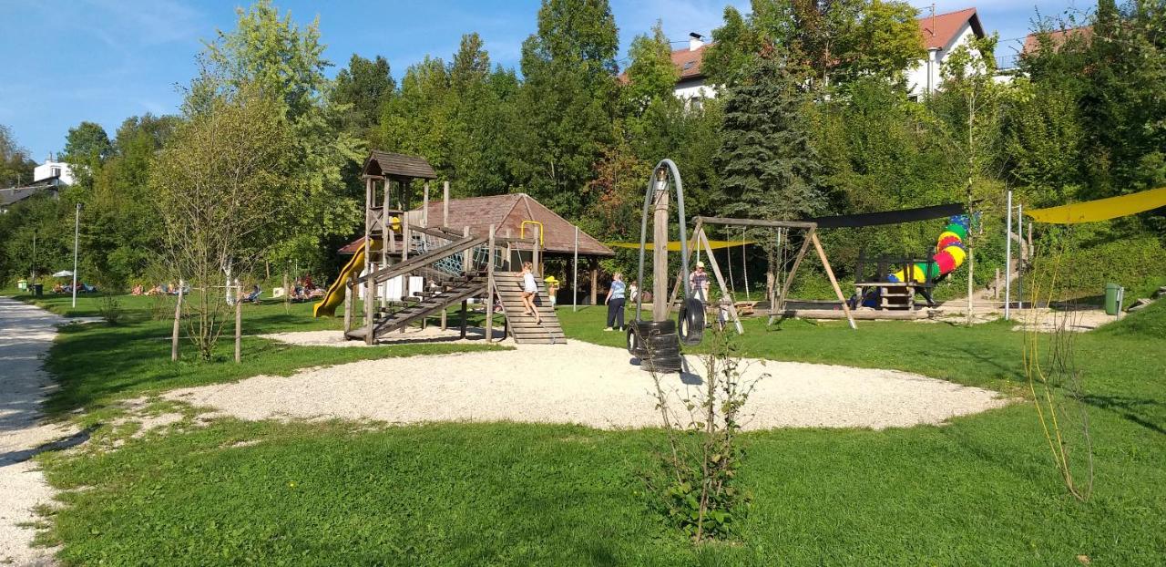 Lenzing Ferienwohnungen Zum Attersee מראה חיצוני תמונה